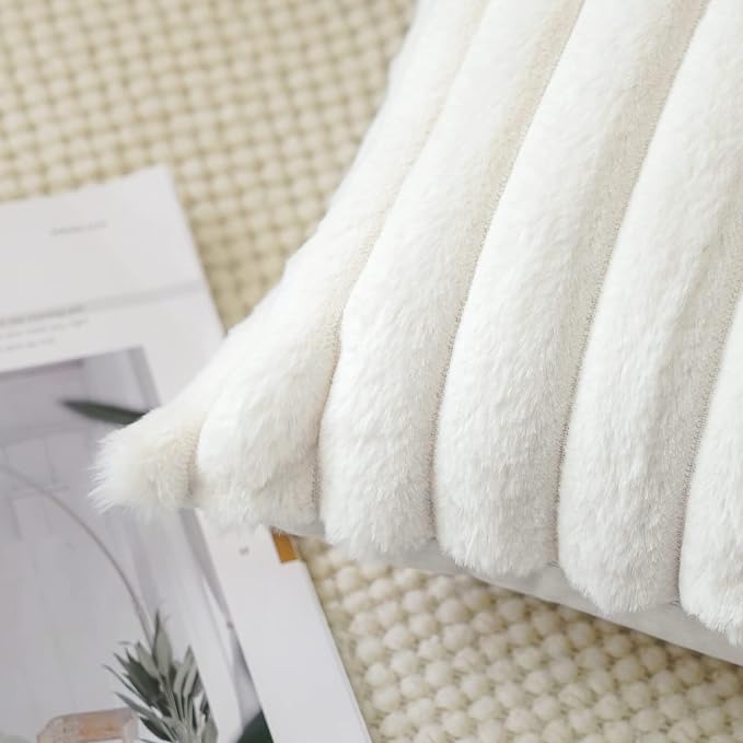 Soleebee Set of 2 Throw Pillow Covers Soft Cozy Velvet Pillowcase Faux Rabbit Fur Cover for Couch Sofa Bed Chair Home Decorative Pillows Cover (12x20 Inch, Beige White)
