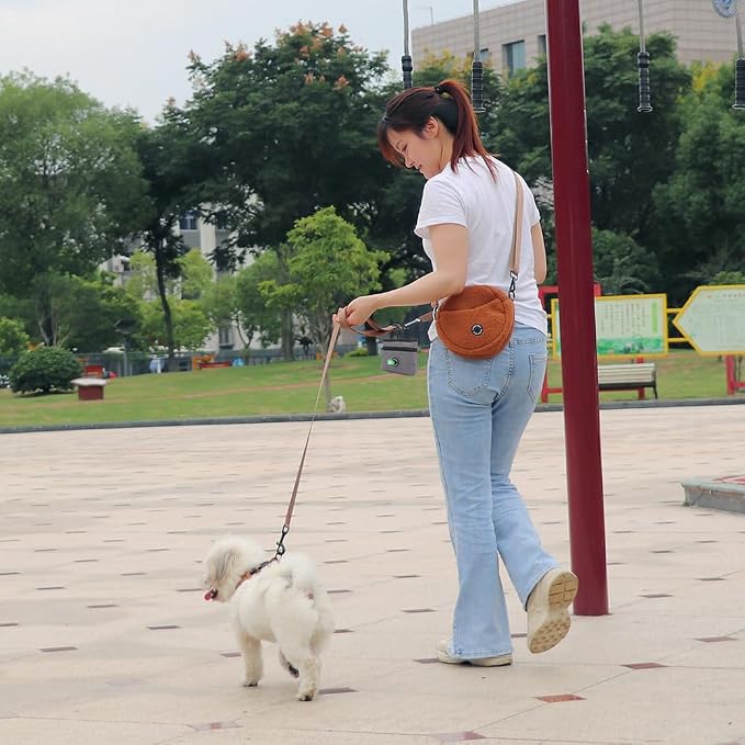 Dog Treat Pouch with Pet Training Clicker, Detachable Dog Puppy Training Treat Bag, 900D Oxford Cloth Magnetic Closure Small Dog Poop Bag Holder for Travel or Outdoor Use