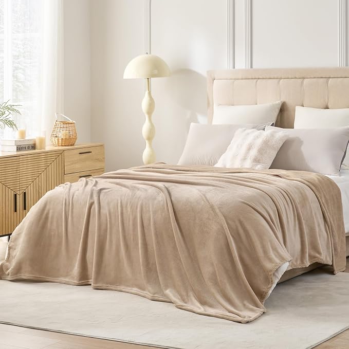 Hansleep Full Light Camel Fleece Blanket, Soft Flannel Bed Blanket | Fuzzy Cozy Blanket 84x90 Inches, Multi-use for Bed, Sofa, Couch, Travel, Camping, All Season Warm Lightweight Cover