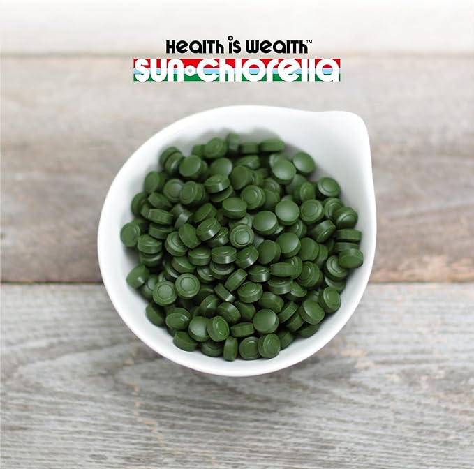 Sun Chlorella 200 mg Green Algae Superfood Supplement - Pulverized Cell Wall - Chlorophyll, CGF, Active B12, Iron, Protein - Non-GMO - 300 Tablets