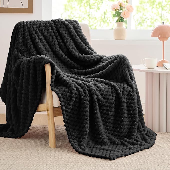 BEDELITE Black Throw Blanket for Couch, Soft Cozy Gifts for Women, 50 * 60 | 3D Jacquard Decorative Fleece Blanket, Super Soft Plush Throw, Cute Birthday Gift for Women & Men, Suitable for All Seasons