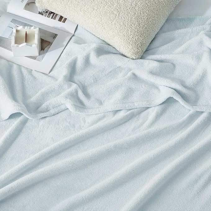 Hansleep Full Ice Blue Fleece Blanket, Soft Flannel Bed Blanket | Fuzzy Cozy Blanket 84x90 Inches, Multi-use for Bed, Sofa, Couch, Travel, Camping, All Season Warm Lightweight Cover