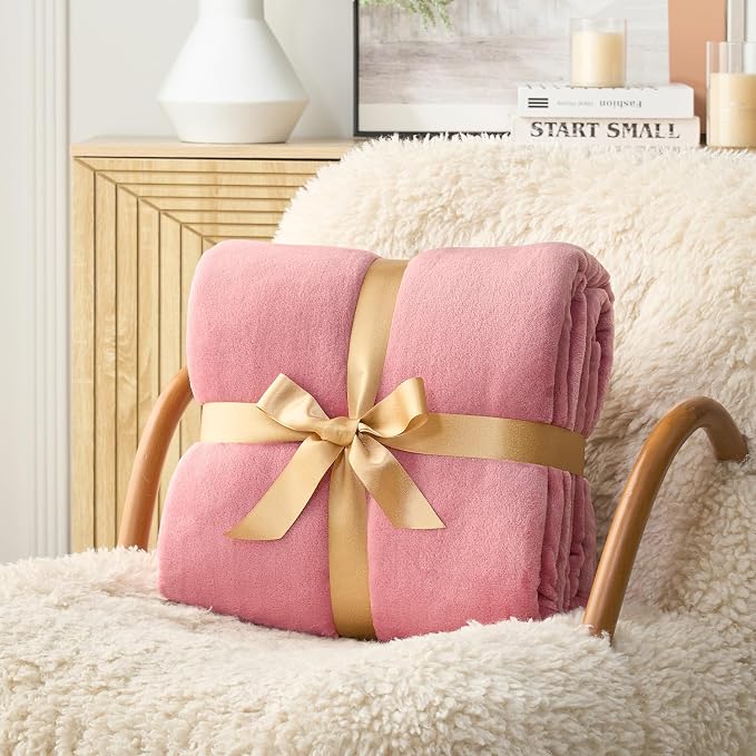 Hansleep Queen Fuchsia Fleece Blanket, Soft Flannel Bed Blanket | Fuzzy Cozy Blanket 90x90 Inches, Multi-use for Bed, Sofa, Couch, Travel, Camping, All Season Warm Lightweight Cover