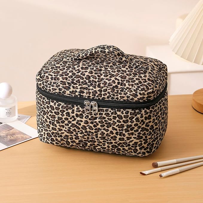 uekeboag Large Travel Quilted Makeup Bag for Women, Floral Cotton Cosmetic Bag, Coquette Aesthetic Floral Toiletry Organizer Bag