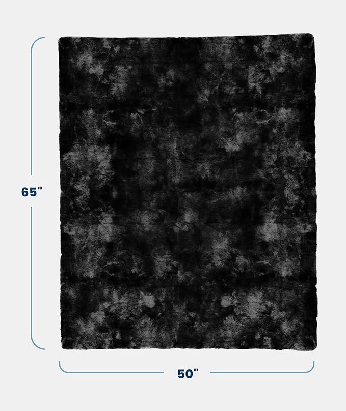 Everlasting Comfort Soft & Comfortable Black Faux Fur Throw Blanket for Couch - (50"x65") Minky & Fluffy Fall Blankets & Throws, Plush Fuzzy Cover for Bed, Sofa & Living Room - Cozy Home Decor