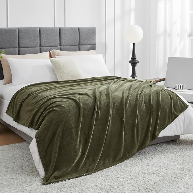 Hansleep Twin Moss Green Fleece Blanket, Soft Flannel Bed Blanket | Fuzzy Cozy Blanket 60x80 Inches, Multi-use for Bed, Sofa, Couch, Travel, Camping, All Season Warm Lightweight Cover