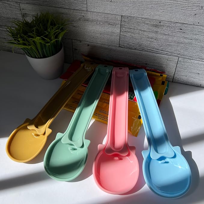 Cat Treat Dispenser – Wet Treat Squeezer for Puree & Bisque, Green