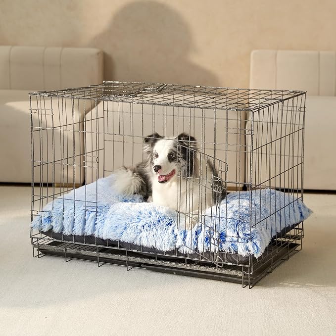 EHEYCIGA Fluffy Dog Crate Bed for Large Dogs, Plush Faux Fur Pad, Blue | Calming Anti Anxiety Large Dog Crate Bed, Washable Soft Warm Mat with Non-Slip Bottom