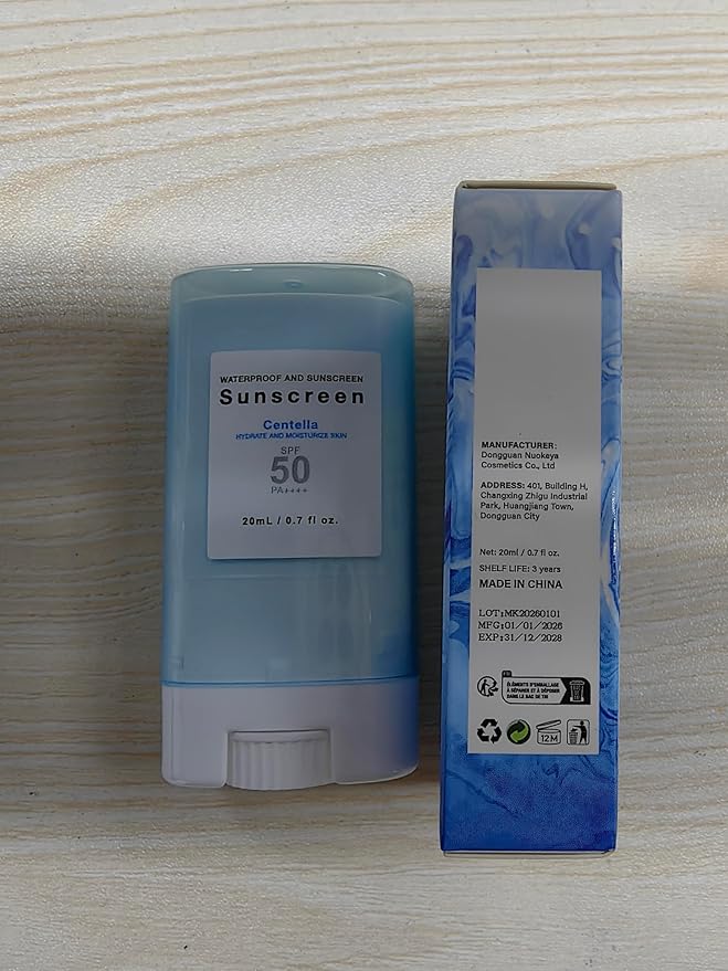 Suncream Stick with Centella SPF50+ PA++++ Moisturizing Sun Stick Waterproof Lightweight UVA UVB Protection Broad Spectrum Sunblock Sticks for Face and Body (1pc)