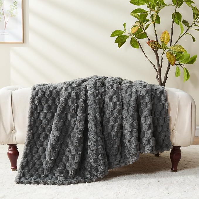 NEWCOSPLAY Fleece Clouds Cozy King Blanket for Couch, Grey, 90"x110" | Premium Silky Flannel Blanket, Soft Lightweight Fluffy Throw Blanket for Bed Sofa Decor, Gift for All Season Use