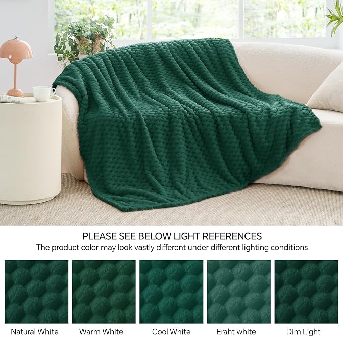 BEDELITE Dark Green Throw Blanket for Couch, Soft Gifts for Women, 50 * 60 | 3D Jacquard Decorative Fleece Blanket, Super Soft Plush Throws, Cute Birthday Gift for Women & Men, Suitable for All Seasons