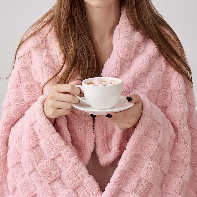 Bedsure GentleSoft Twin XL Blanket for Bed - Super Soft Cozy Fleece Blankets, Cute Throws for Girls, Dorm Room Essentials for Girls Teens Back to School, Pink, 66x90 Inches