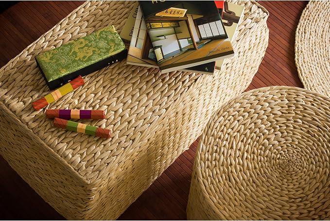 Red Lantern 31-Inch Rush Grass Storage Chest