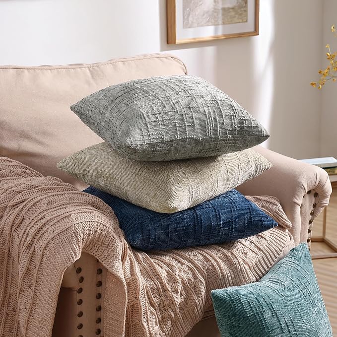 decorUhome Textured Chenille Throw Pillow Covers 20x20 Set of 2 Grey | Fall Modern Farmhouse Soft Cozy Slubby Couch Pillow Cases Boho Decorative Pillow Cases for Bed Sofa Living Room Home Decor