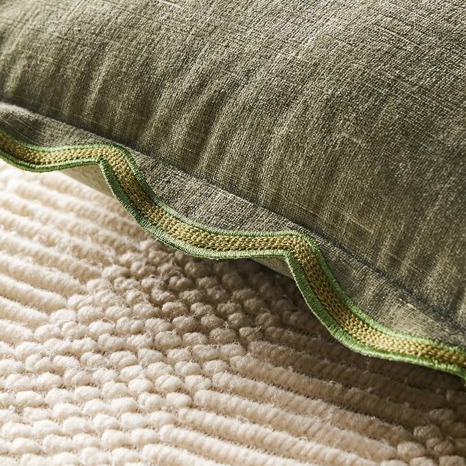 Ohocut Sage Green Scalloped Pillow Cover Pack of 2 Spring Chenille Decorative Throw Pillow Covers 20x20 Cute Boho Couch Pillow Covers Aesthetic Funky Preppy Pillow Cases for Sofa Living Room
