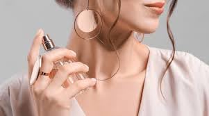 Set of 10 Designer Cologne Sample Vials For Women Mixture of Perfumes Excellent Quality Sprays Scents for all situations Great for Travel Smelling Nice at all Times (FEMALE SET OF 10)