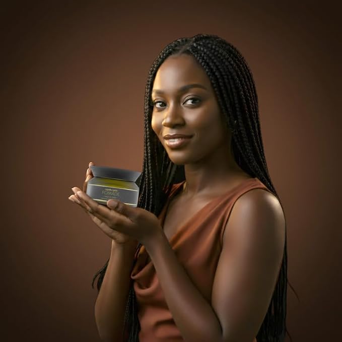 POMADE, With Rosemary Oil -Medium Hold & Shine - Hair Pomade for Black Men & Women to define Waves, Dreadlocks & Braids - Rosemary Oil with Fragrance -Hair Growth & Scalp Care- 200ml