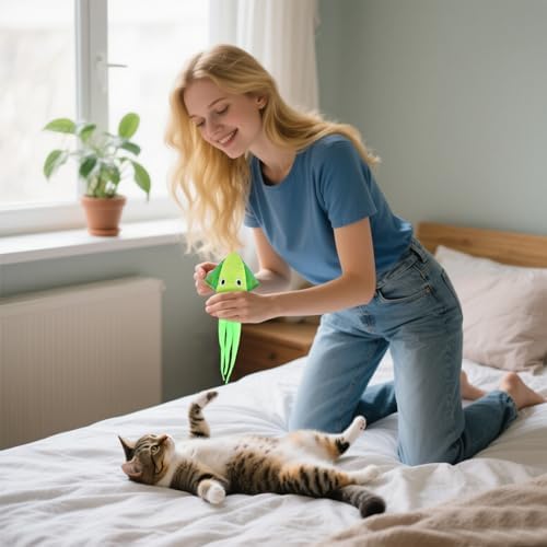 Andiker Cat Toy with Catnip, Squid Shaped Cat Chew Toy with Long Tentacle and Crinkle Paper Interactive Kitten Toy for Kittens & Adult Cats (Green)