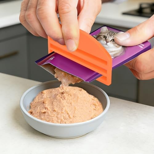 2PCS Cat Food Strip Squeezer Compact Cat Dog Treat Squeezer for Lickable Treats Wet Food Feeding Tool for Garden Yard and Outdoor