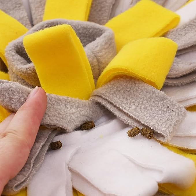 Vedem Small Animal Snuffle Mat Fleece Foraging Mats Interactive Feeding Toy Rabbit Guinea Pig Rat Hamster Anti Slip Treat Dispenser (Grey)