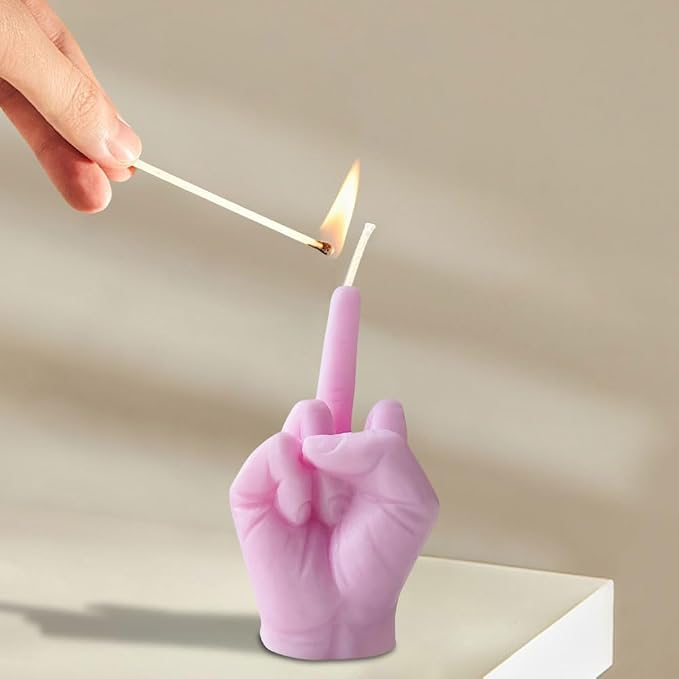 Middle Finger Scented Candle Soy Wax Long Lasting Candle Middle Finger Shaped Model Scented Candle Aromatherapy Hand Gesture Candles Home Decoration Ornaments