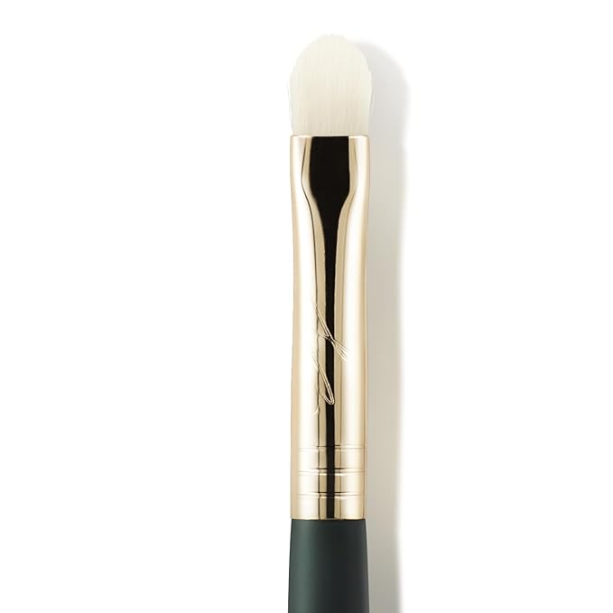 SOO ADOR okhee Glitter Brush NUN03 – Professional Korean Eye Makeup Brush for Glitter & Shimmer Eyeshadow, Flat Precision Brush, Minimal Fallout, Idol Makeup Finish