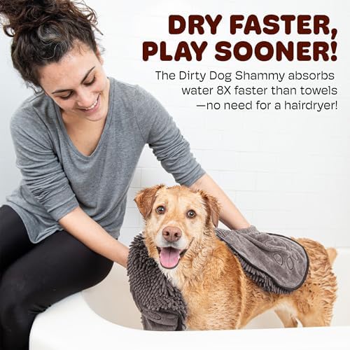 Dog Gone Smart Dirty Dog Doormat & Shammy - Super Absorbent, Fast Drying Polyester & Polyamide Microfiber Mat & Towel with Dual Hand Pockets, Non-Slip Backing & Machine Washable - Grey, 31 x 20 Inches
