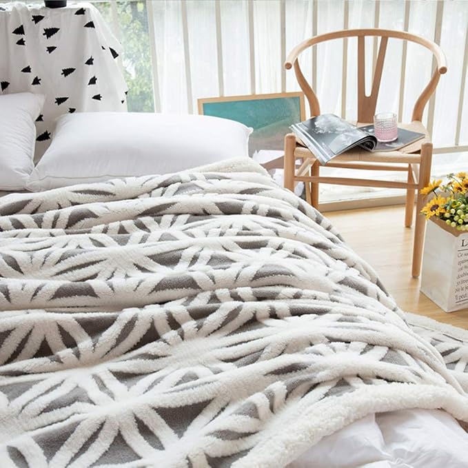 LOMAO Sherpa Fleece Blanket Gifts for Mom Dad Cozy Soft Throw Blanket for Women Men Birthday Gifts Dual Sided Couch Sofa Bed Blanket (Grey, 90''x90'')