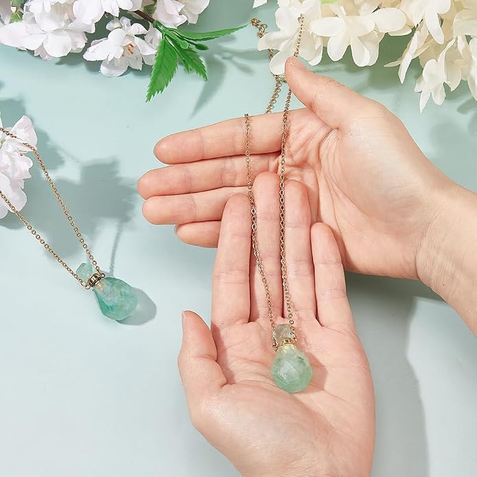 SUPERFINDINGS 2Pcs Perfume Bottle Necklace Essential Oil Diffuser Necklace Natural Crystal Perfume Bottle Pendant with 304 Stainless Steel Chain Gemstone Vial Pendant for Woman Men