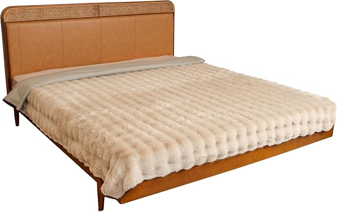 Waterproof Dog Bed Cover, Dog Pad Soft Plush Pet Blanket with Anti-Slip Back for Bed Couch Sofa, Furniture Protector for Small, Medium and Large Dogs and Cats (Light Brown-Bubble, 82"x102")