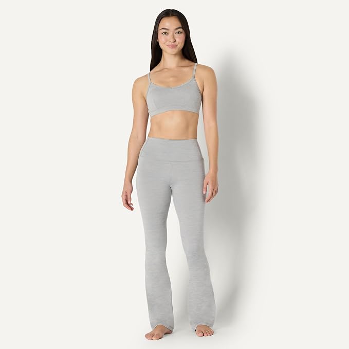 Amazon Essentials Women's Active FormFlex Buttery Soft Light Support Heathered Spaghetti Strap Yoga Sports Bra