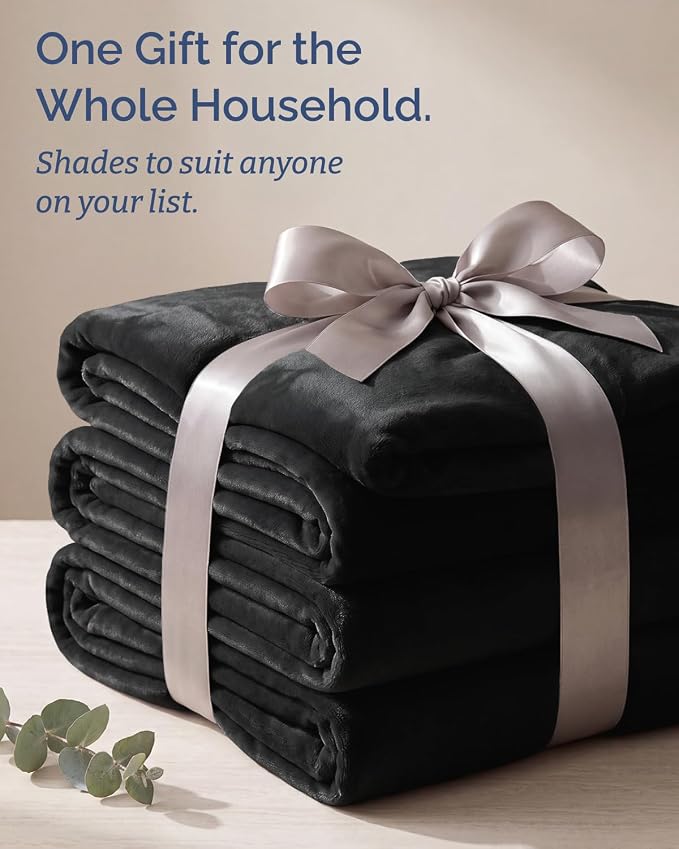 Ultra Soft Fleece Blanket Oversized King Size - Flannel Fleece Luxury Blanket - Lightweight for Couch Bed Chair - Thick, Warm and Breathable - All Season Cozy, Black