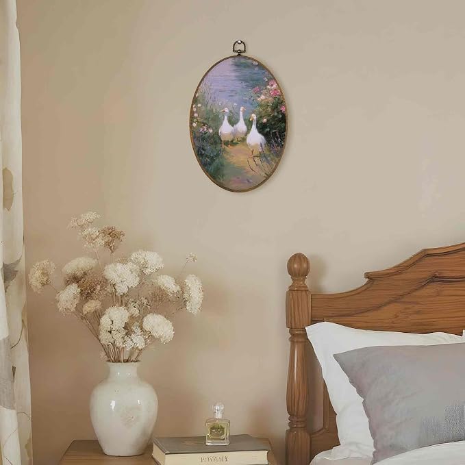 LKETW Vintage Rustic Duck Oval Wall Art Decor, Cottagecore Wildflower Duck Oval Canvas Hanging Decor, Farmhouse Goose Farm Animal Wall Decorations for Farmhouse Home Bedroom Living Room, 8.6x11.4 Inch