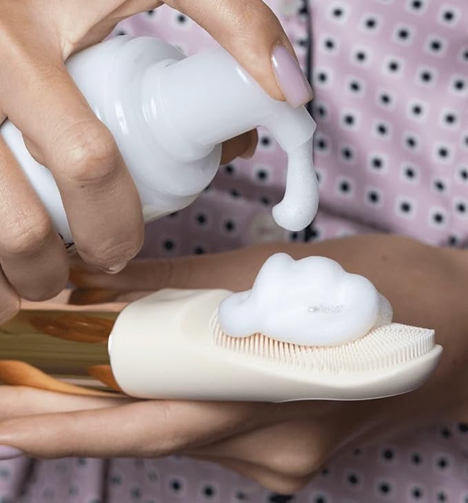 DARCASE Premium Facial Cleansing Brush with Silicone Bristles & Heated Eye Massage, Silicone Face Scrubber Exfoliator for Cleansing & Care, Face Cleanser for Women and Men, Facial Skin Care Products