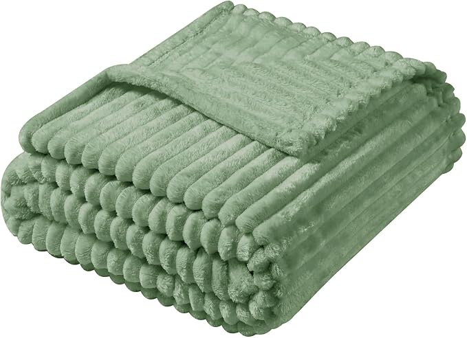 Vessia Flannel Fleece Throw Blanket, 300GSM Cozy Sage Green Striped Throw for Couch, Sofa and Bed, Warm and Soft Cozy Green Microfiber Ribbed Blanket for All Season(50x40inch)