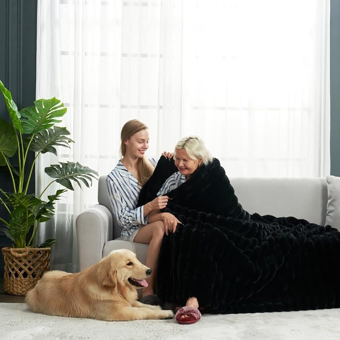 Cozy Bliss Faux Fur Throw Blanket for Couch, Cozy Warm Plush Striped Blanket for Sofa Bedroom Living Room, 50 * 60 Inches Black