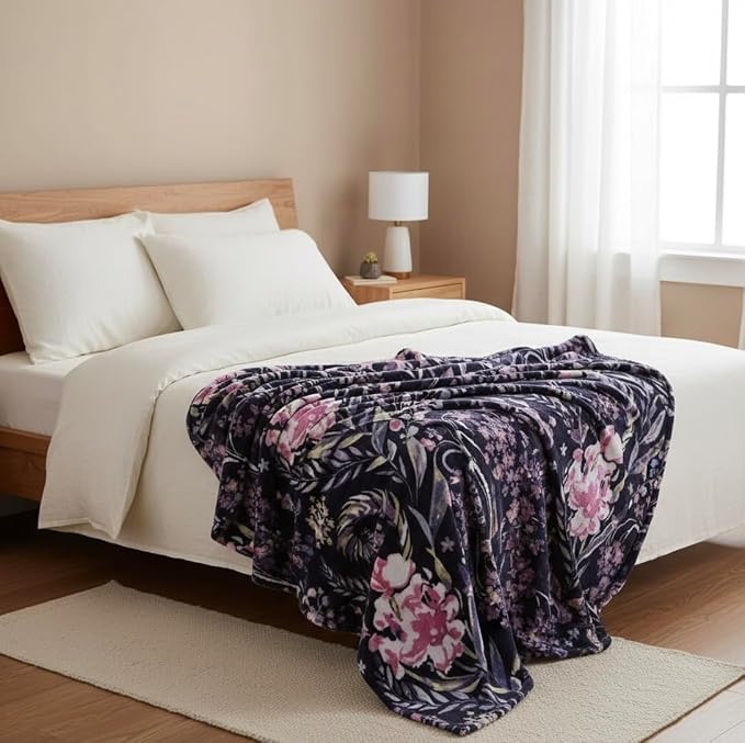 Floral Fleece Throw Blanket: Flowers Velvety Soft Vibrant Botanical Accent for Couch or Bed, Colors: Dark Navy Blue Pink Purple Yellow Green White, Oversized 50" x 70"