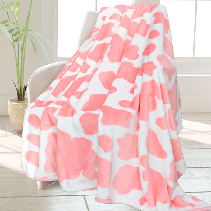 Pink Cow Throw Blanket Gifts for Women Girls Teen, Soft Plush Fleece Flannel Cozy Blanket for Couch Bed, Lightweight Warm Blanket, Kawaii Cow Print, Cowgirl Room Decor, Cute Strawberry Blanket