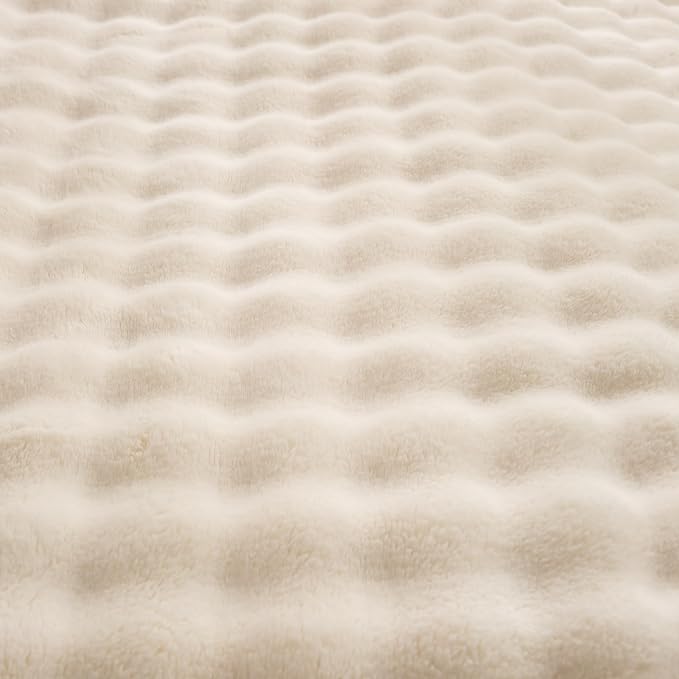 YUSOKI 3D Fleece Bubble Twin Size Blanket, Ivory, 60"x80" | Ultra Soft, Non-Shedding, Lightweight for All Season Use, stays fluffy after repeated washes, Perfect Gifts, Machine Washable