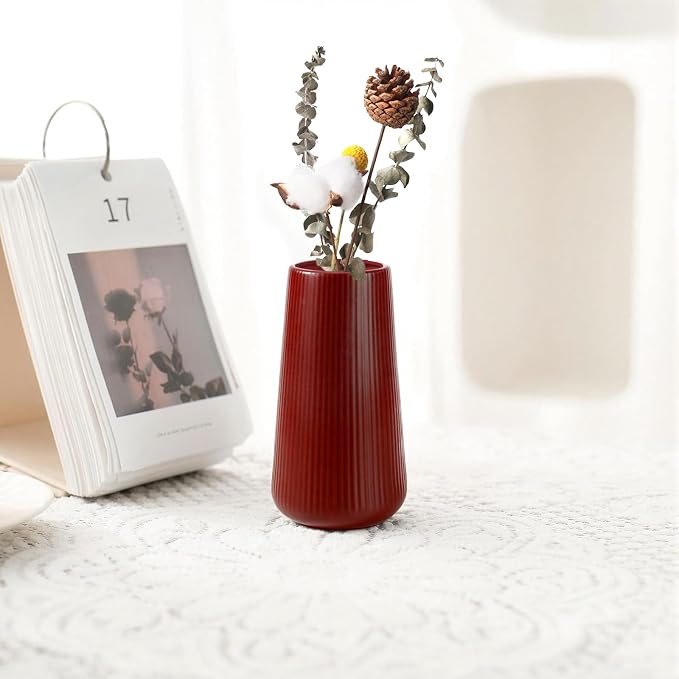 Ceramic Vase, GUKJOB Small Cute Flower Vase for Pampas Grass, Home, Living Room, Dining Table, Farmhouse, Office Decor, Bedroom, Table, and Kitchen Shelf (Red)