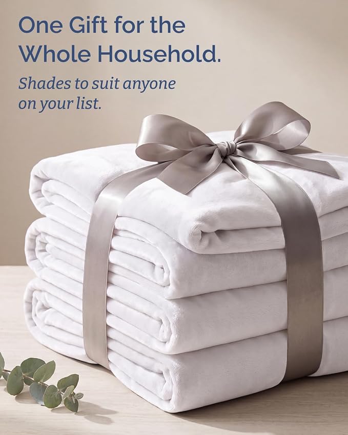 Ultra Soft Fleece Blanket Oversized King Size - Flannel Fleece Luxury Blanket - Lightweight for Couch Bed Chair - Thick, Warm and Breathable - All Season Cozy, White