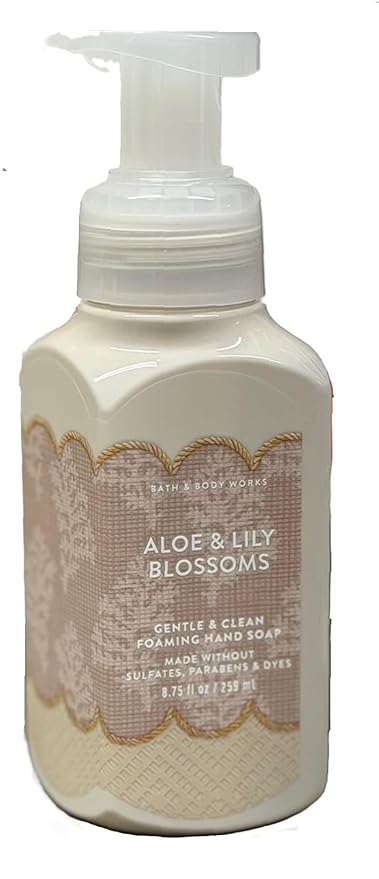 Bath & Body Works Spring Scents Gentle & Clean Foaming Hand Soap - 8.75 fl oz (Aloe and Lily Blossoms)
