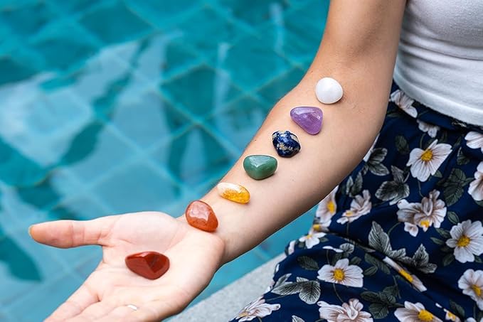 Crystals and Healing Stones Premium Kit Wooden Box - Chakra Stones Healing Crystals Set, Rose Quartz, Amethyst Cluster, Quartz Points, Chakra Pendulum (Deluxe Chakra Collection)