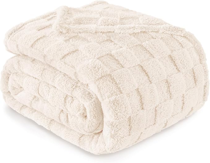 Exclusivo Mezcla 3D Checkered Fleece Twin Blanket for Bed, Ivory | Super Soft and Cozy Fluffy Bed Blanket, Cute Fuzzy Blanket for Teens Back to School, Dorm Essentials, All Season, 60"x80"