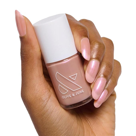 Olive & June Long Lasting Nail Polish | Spring Pastel Nails | Plump Gel-Like Finish No Lamp Needed | Lasts up to 10 days | 15-Free Vegan & Cruelty-Free Chip-Resistant | Sandy Scallop Golden Iridescent