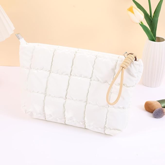 Puffer Quilted Makeup Bag Travel Cosmetic Bag Portable Puffy Checkered Toiletry Pouch Skincare Organizer Purse Pencil Case (White)