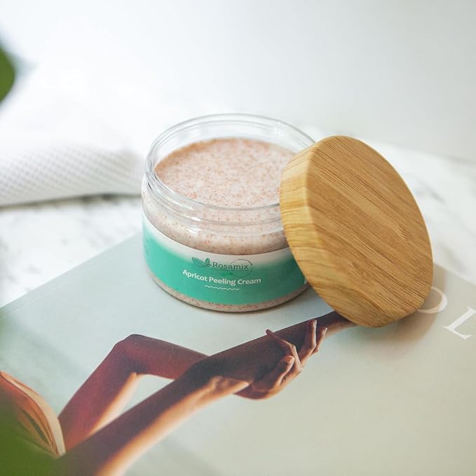 Deep Exfoliating Body Scrub Gentle - Body Polish Exfoliating Scrub Cream with shea butter and vitamins E and C