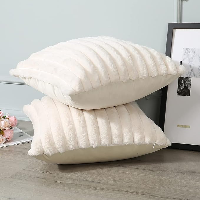 Soleebee Set of 2 Throw Pillow Covers Soft Cozy Velvet Pillowcase Faux Rabbit Fur Cover for Couch Sofa Bed Chair Home Decorative Pillows Cover (22x22 Inch, Beige White)
