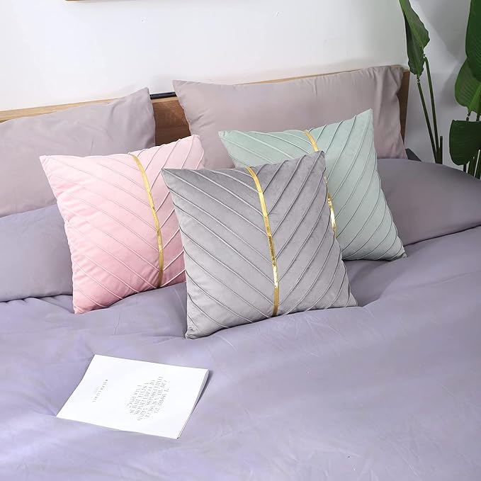 Velvet Throw Pillow Covers 20x20 Pack of 2 Gold Decor Mint Green | Soft Solid Pillow Covers,Modern Luxury Home Decor,for Couch Chair Sofa Bedroom Livingroom,Hidden Zipper,Ideal Gift,Easy Care