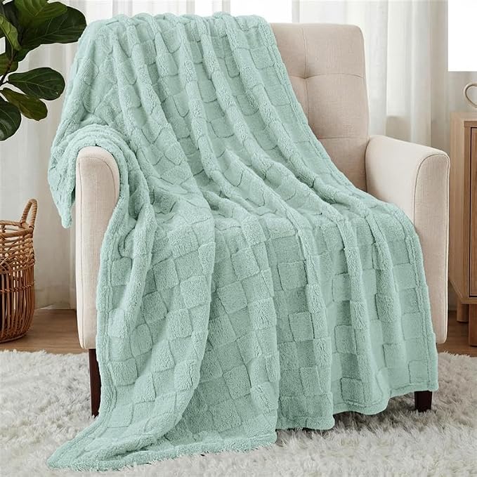 Utopia Bedding Plush Checkered Fleece Blanket Sage Green Throw (50x60 Inch) | Soft, Cozy, Couch, Bed, Home Decor, Travel Friendly, Throws, Gift for Women and Men